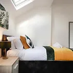 St Marks Place By N And N Ltd Great Location, Perfect For Contractors, Workers And Corporate Stays, Free On-street Parking, Fast Wifi And Close To Local Restaurants, Shops And Bars