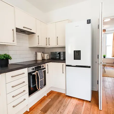 アパート St Marks Place By N And N Ltd Great Location, Perfect For Contractors, Workers And Corporate Stays, Free On-street Parking, Fast Wifi And Close To Local Restaurants, Shops And Bars