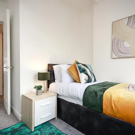 公寓 St Marks House By N And N Ltd Great Location, Perfect For Contractors & Workers, Free On-street Parking *