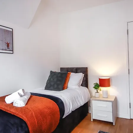 アパート St Marks Place By N And N Ltd Great Location, Perfect For Contractors, Workers And Corporate Stays, Free On-street Parking, Fast Wifi And Close To Local Restaurants, Shops And Bars