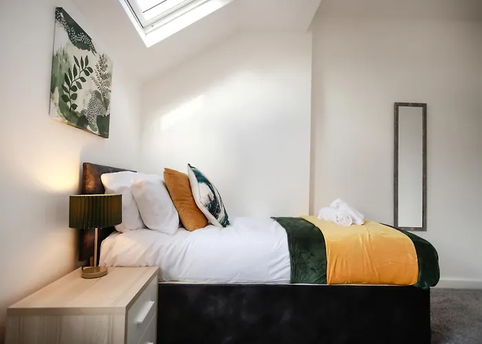 St Marks Place By N And N Ltd Great Location, Perfect For Contractors, Workers And Corporate Stays, Free On-street Parking, Fast Wifi And Close To Local Restaurants, Shops And Bars